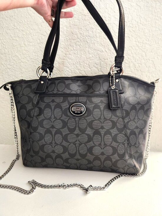 Like New Coach Signature C\'s Black Shoulder Bag Handbag Purse